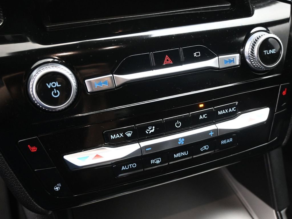 Used 2023 Ford Explorer ST-Line w/ Class IV Trailer Tow Package image 17