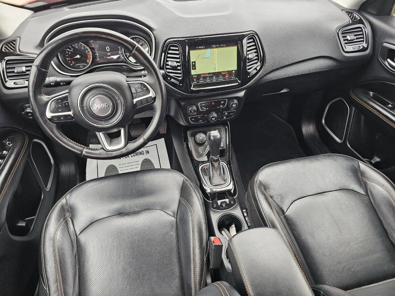Used 2018 Jeep Compass Limited w/ Navigation Group AWD/4WD image 8