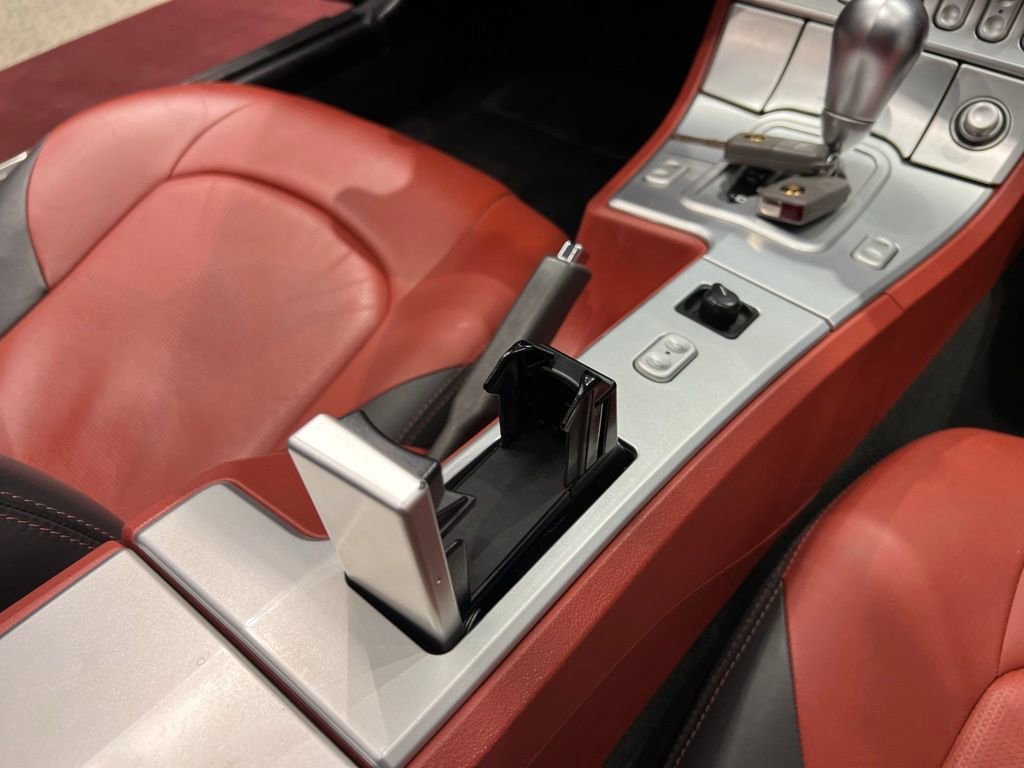 Used 2006 Chrysler Crossfire Limited image 37