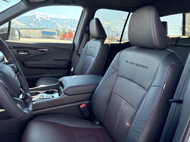 New 2026 Honda Ridgeline Black Edition image 12