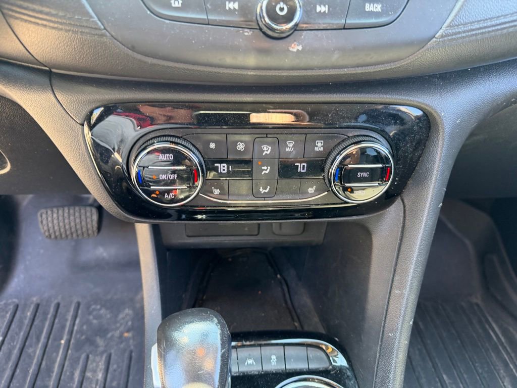 Used 2021 Buick Encore GX Select FWD image 28
