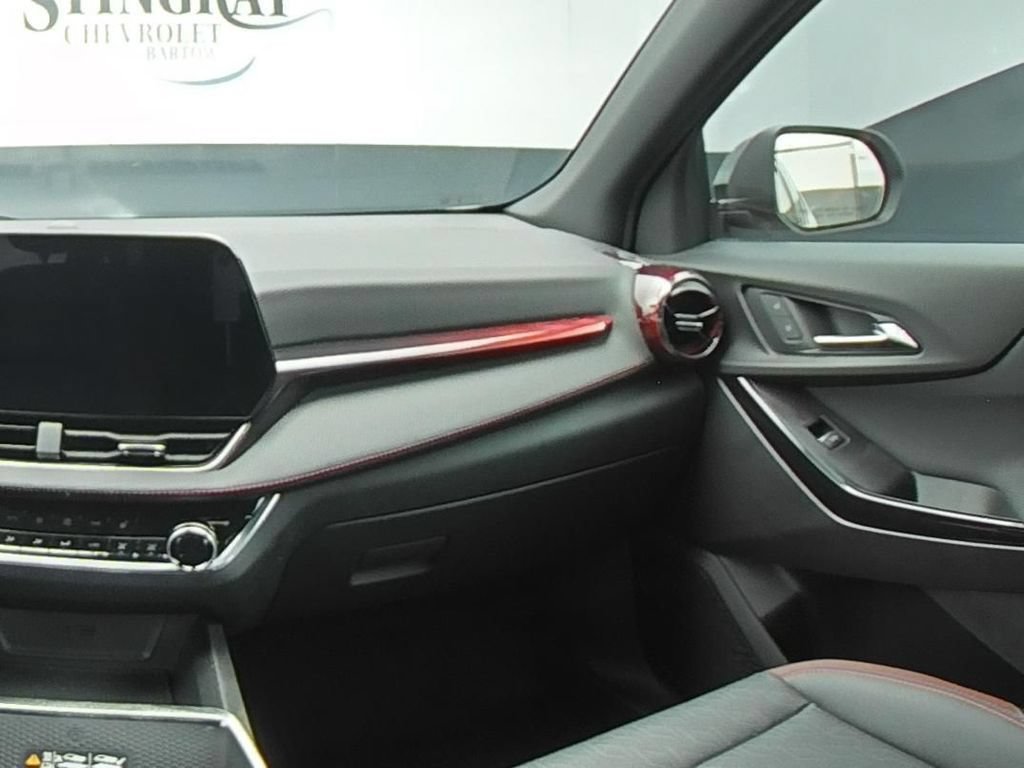 Certified 2025 Chevrolet Equinox RS w/ Safety and Technology Package FWD image 18