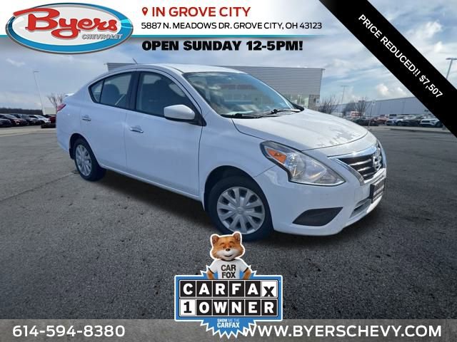 Used 2019 Nissan Versa SV image 1