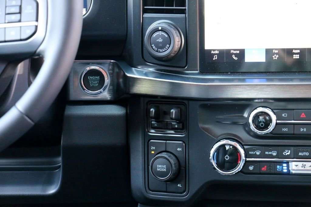 New 2026 Ford F350 Lariat AWD/4WD image 30