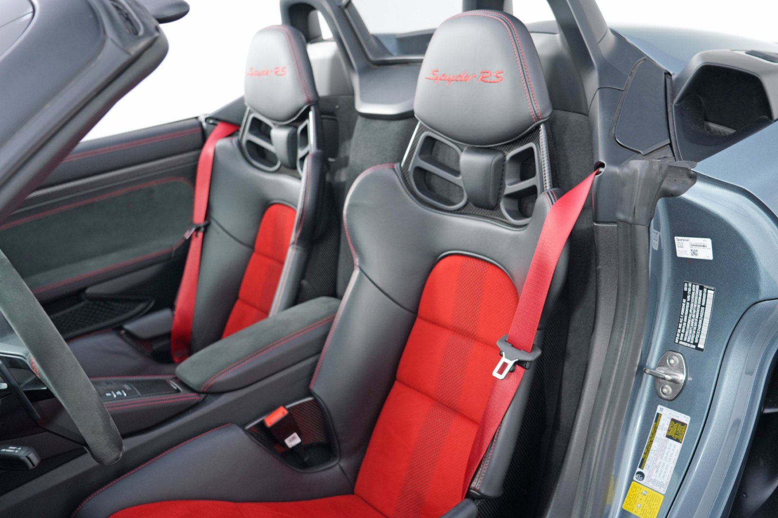 Used 2024 Porsche 718 Boxster Spyder RS w/ Light Design Package image 34