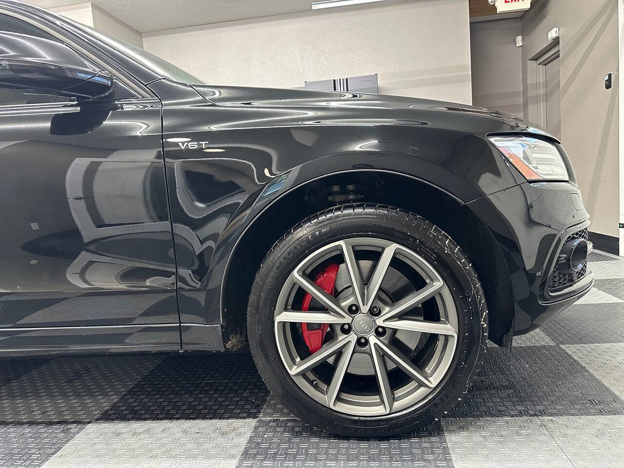 Used 2016 Audi SQ5 Premium Plus w/ Technology Package image 5