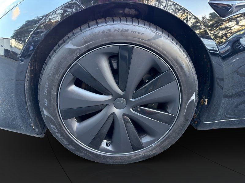 Used 2022 Tesla Model S Plaid image 21