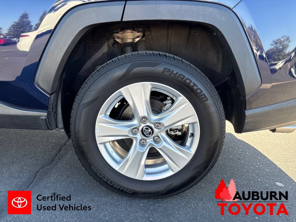 Certified 2021 Toyota RAV4 XLE w/ XLE Grade Weather Package AWD/4WD image 24