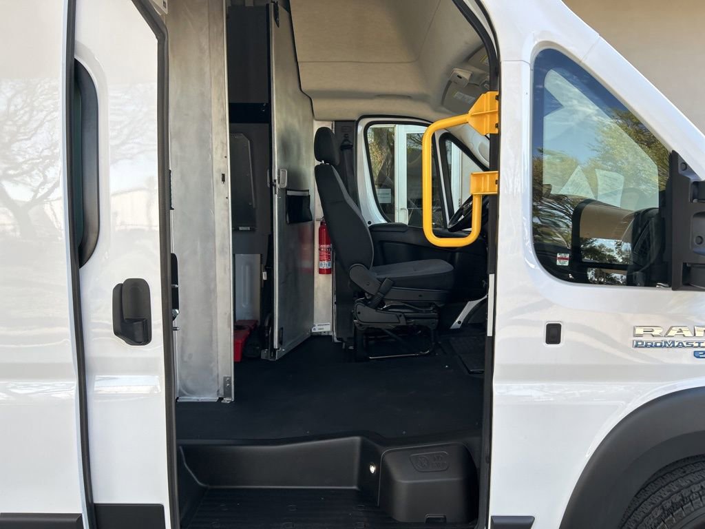 Used 2024 RAM ProMaster 3500 w/ Delivery Van Package image 21