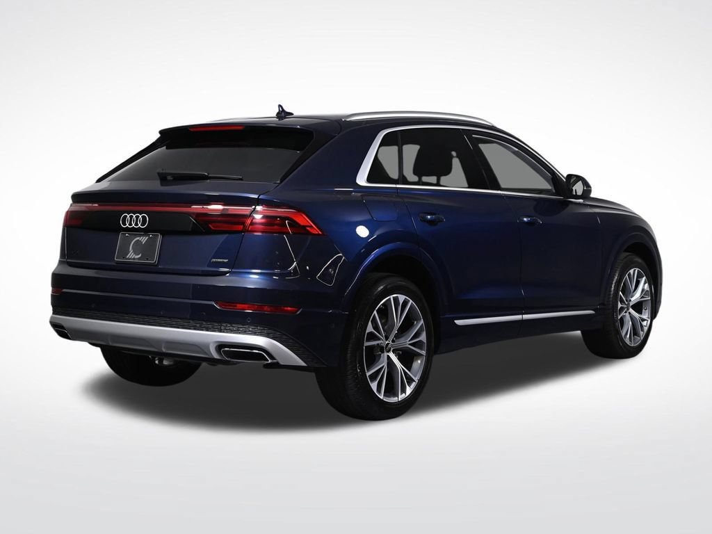 Used 2025 Audi Q8 Premium w/ Convenience Package AWD/4WD image 5