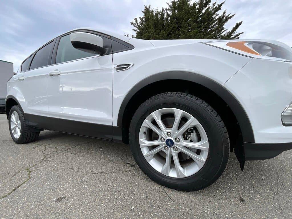 Used 2018 Ford Escape SE image 10