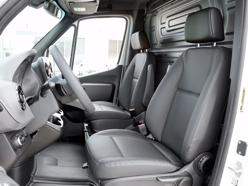 New 2026 Mercedes-Benz Sprinter 2500 image 10