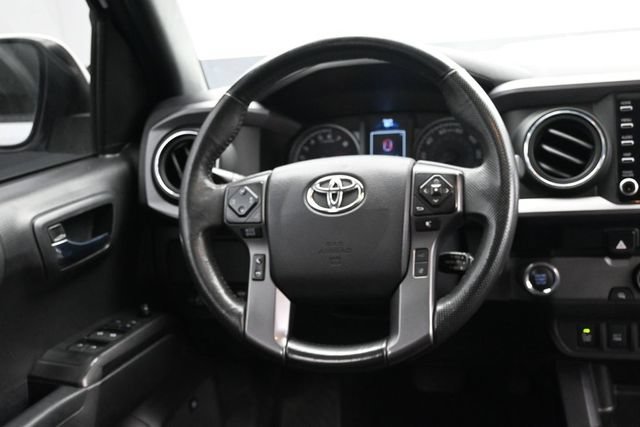 Used 2022 Toyota Tacoma TRD Sport w/ TRD Premium Sport Package RWD image 15