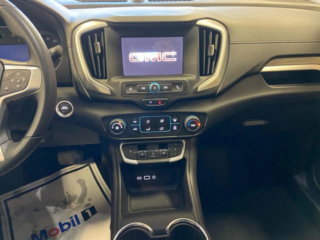 Used 2024 GMC Terrain SLE image 12