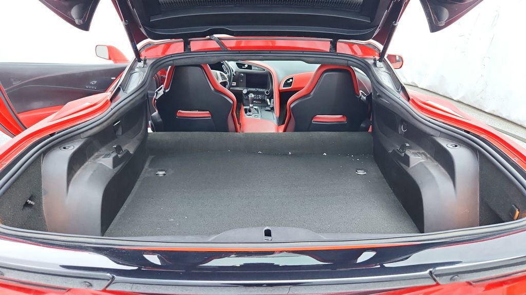 Used 2016 Chevrolet Corvette Z06 w/ 3LZ Preferred Equipment Group image 34