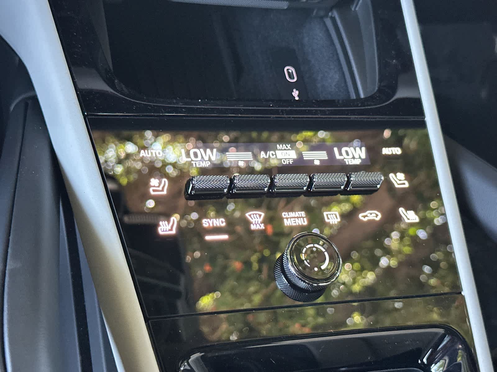 New 2026 Porsche Cayenne Coupe AWD/4WD image 24