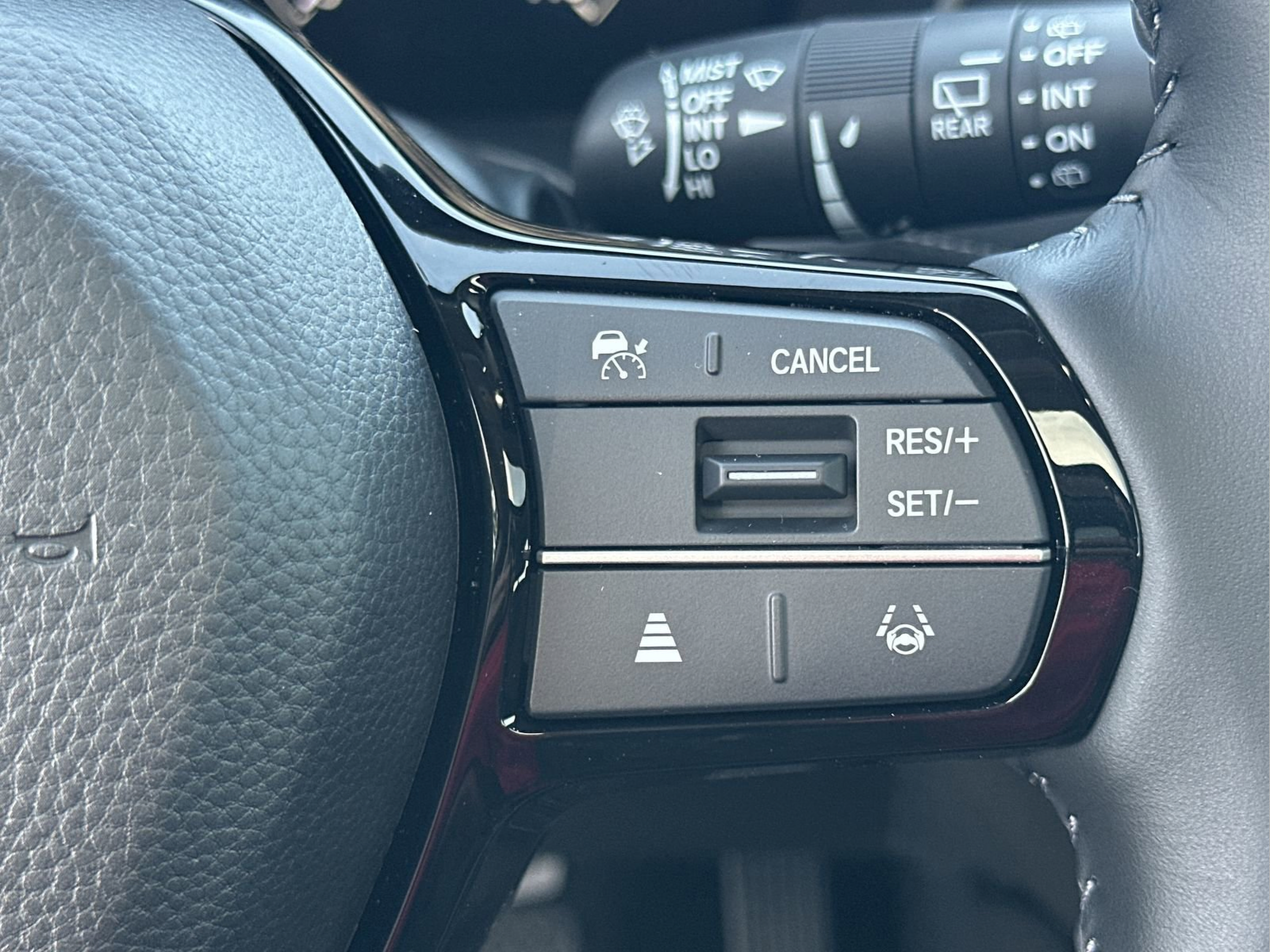 New 2027 Honda HR-V EX-L image 16