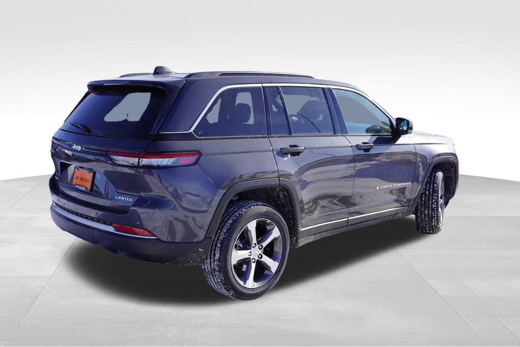 New 2026 Jeep Grand Cherokee Limited w/ Trailer Tow Package AWD/4WD image 3