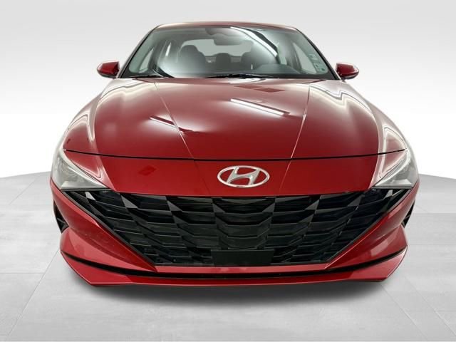 Used 2023 Hyundai Elantra SEL w/ Convenience Package image 3