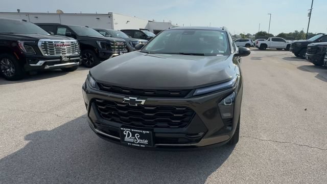 Used 2024 Chevrolet Trax ACTIV w/ Sunroof Package FWD image 4