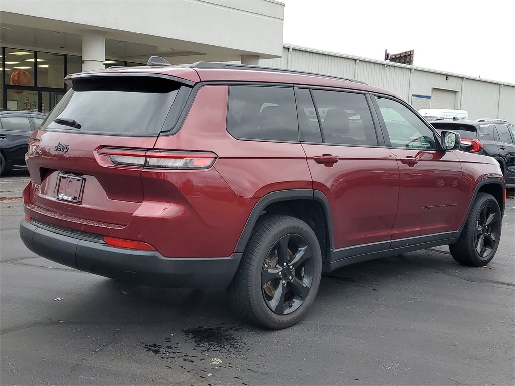 Used 2023 Jeep Grand Cherokee L Laredo image 5