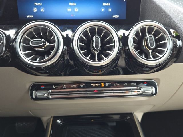 Used 2025 Mercedes-Benz GLA 250 GLA 250 image 17