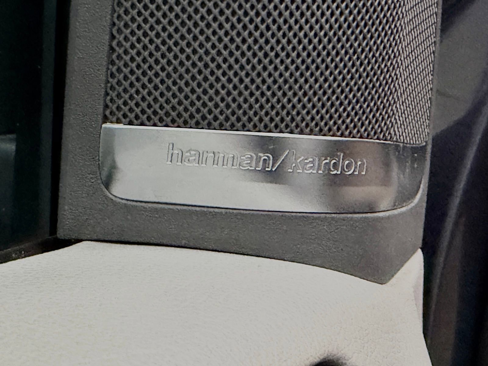 Used 2014 Mercedes-Benz GL 450 4MATIC image 21