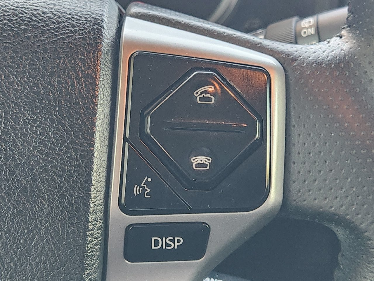 Used 2017 Toyota 4Runner Limited AWD/4WD image 28