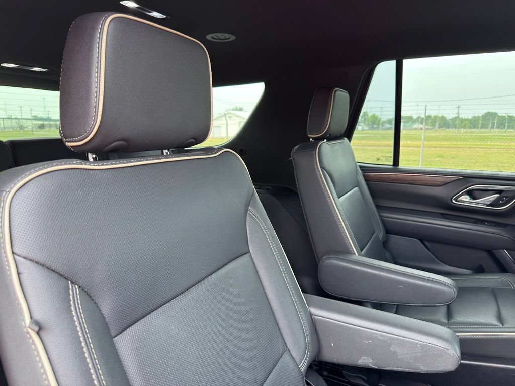 Used 2024 Chevrolet Tahoe Premier AWD/4WD image 33