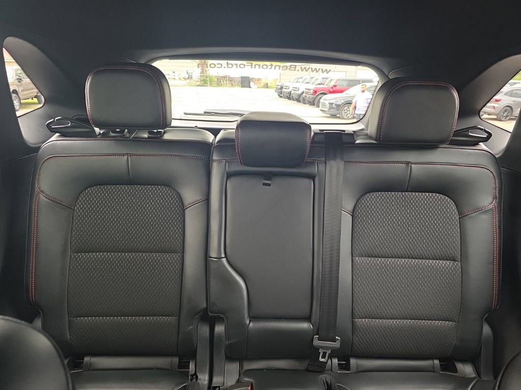 Used 2025 Ford Escape ST-Line w/ Equipment Group 301A image 30