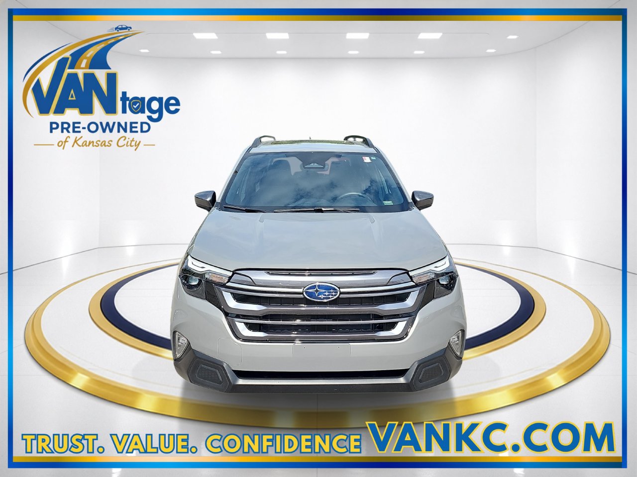 Used 2025 Subaru Forester Premium w/ Convenience Package #1 AWD/4WD image 2