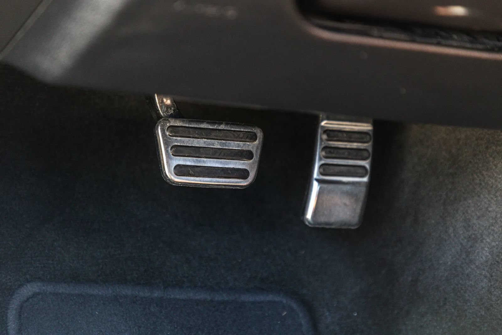 Used 2018 Ford Mustang Premium RWD image 56