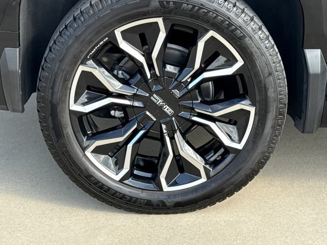 Used 2025 GMC Sierra EV Denali AWD/4WD image 9