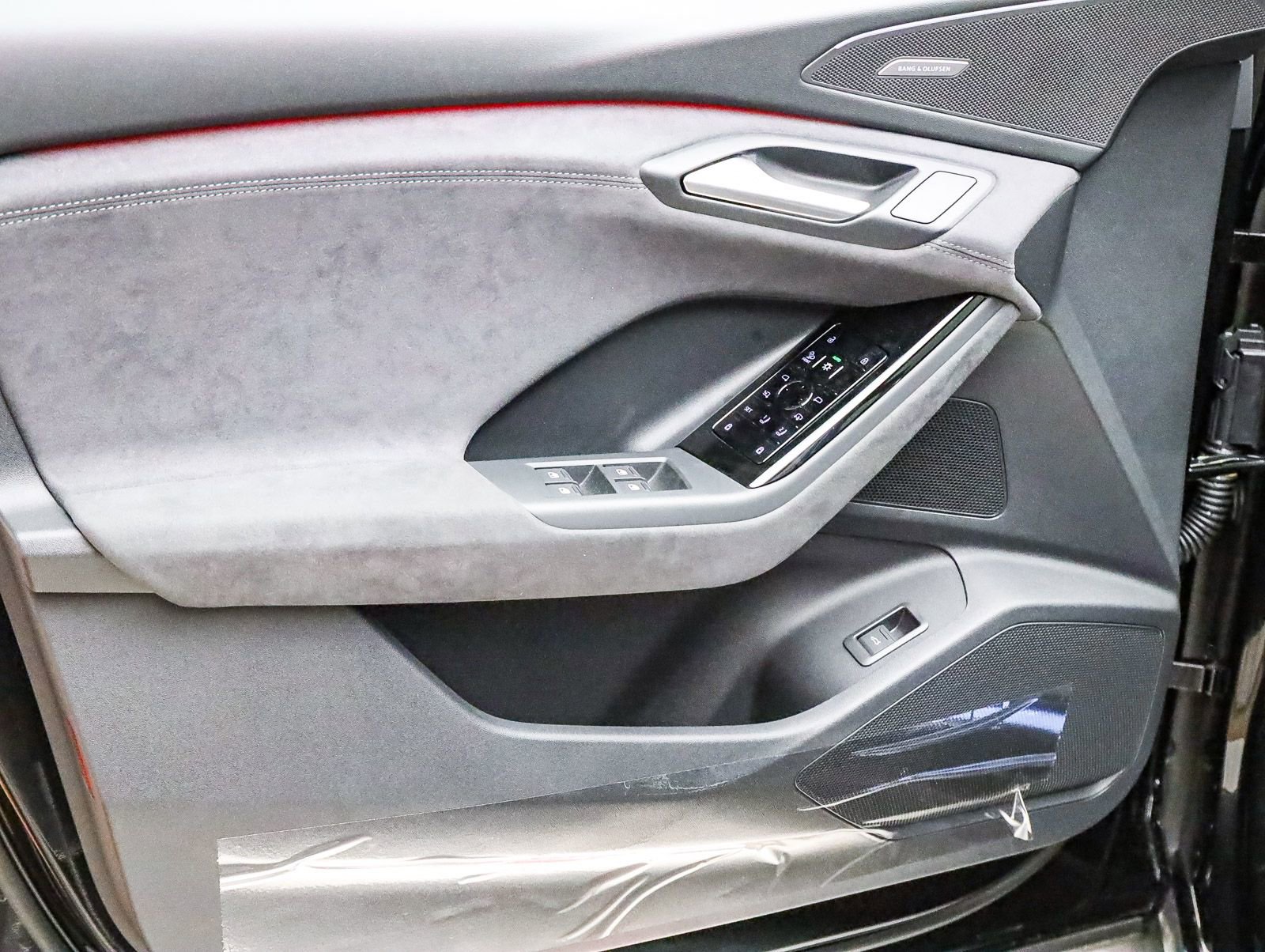 New 2025 Audi SQ6 e-tron Premium Plus image 22