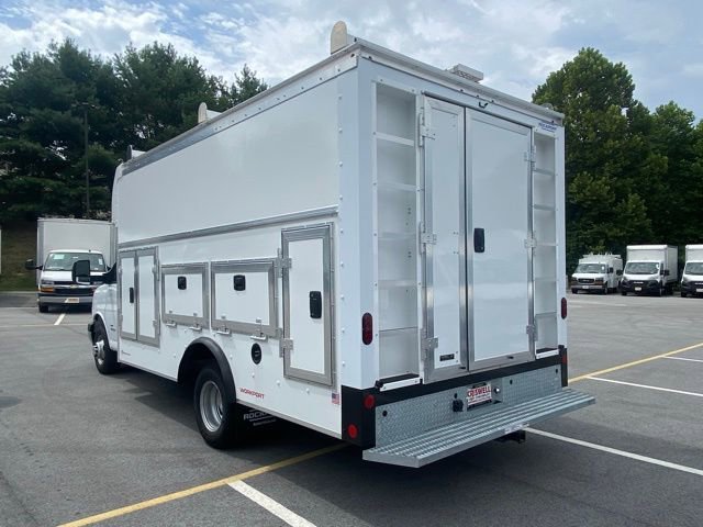New 2025 Chevrolet Express 4500 w/ Power Convenience Package image 5