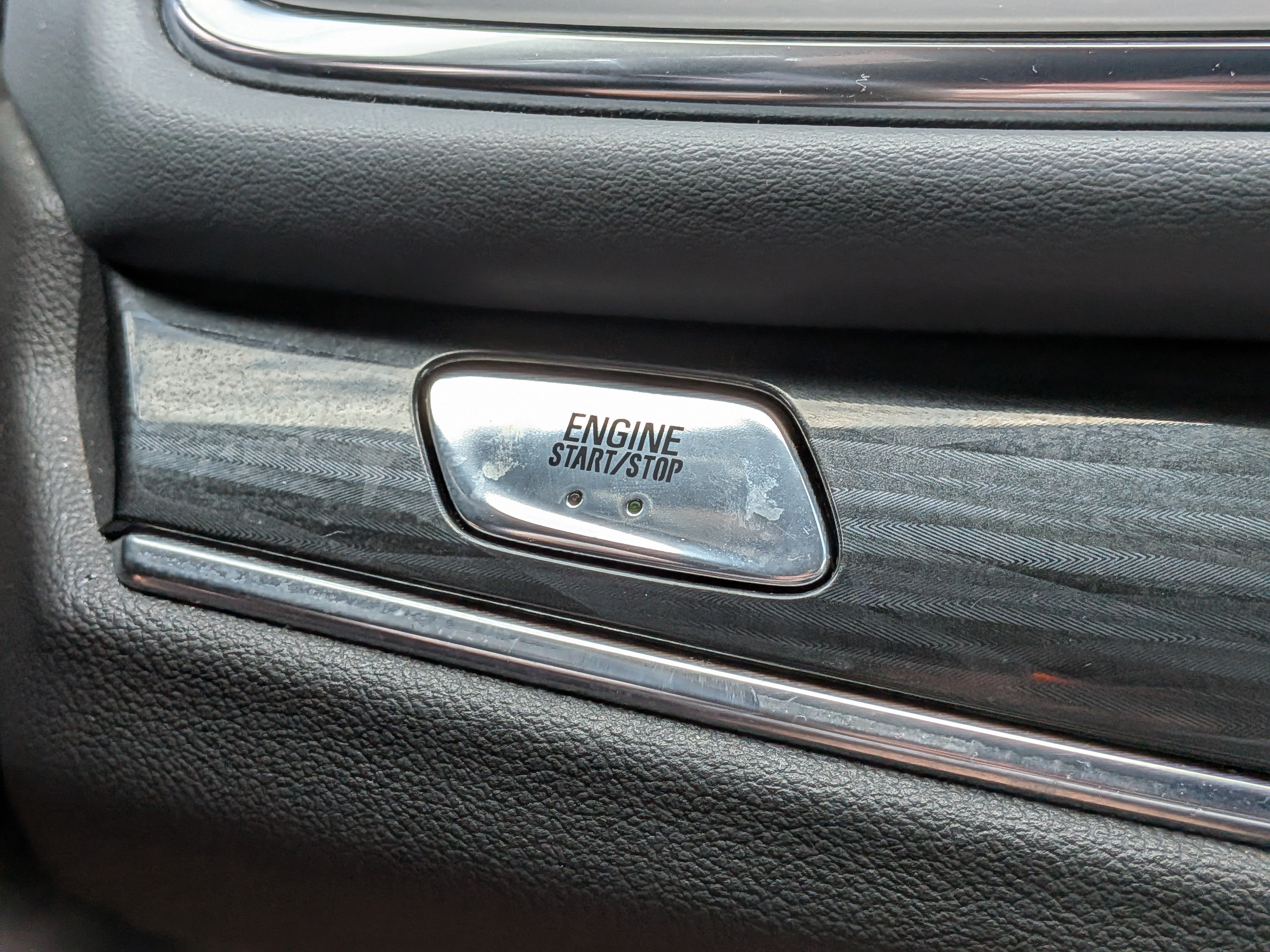Used 2023 Buick Enclave Essence w/ Experience Buick Package FWD image 31