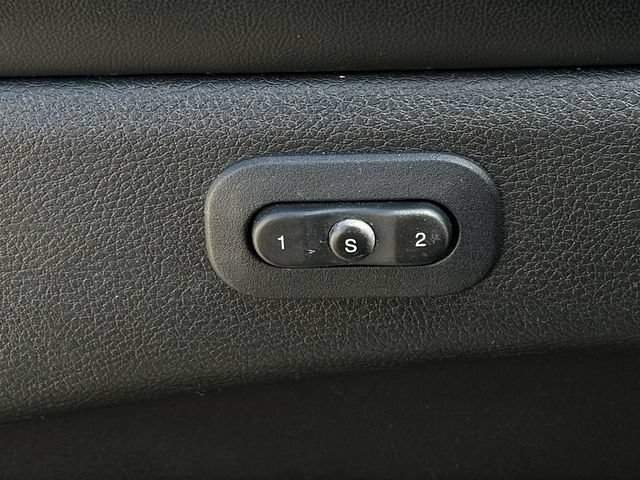 Used 2017 Jeep Grand Cherokee Limited AWD/4WD image 12