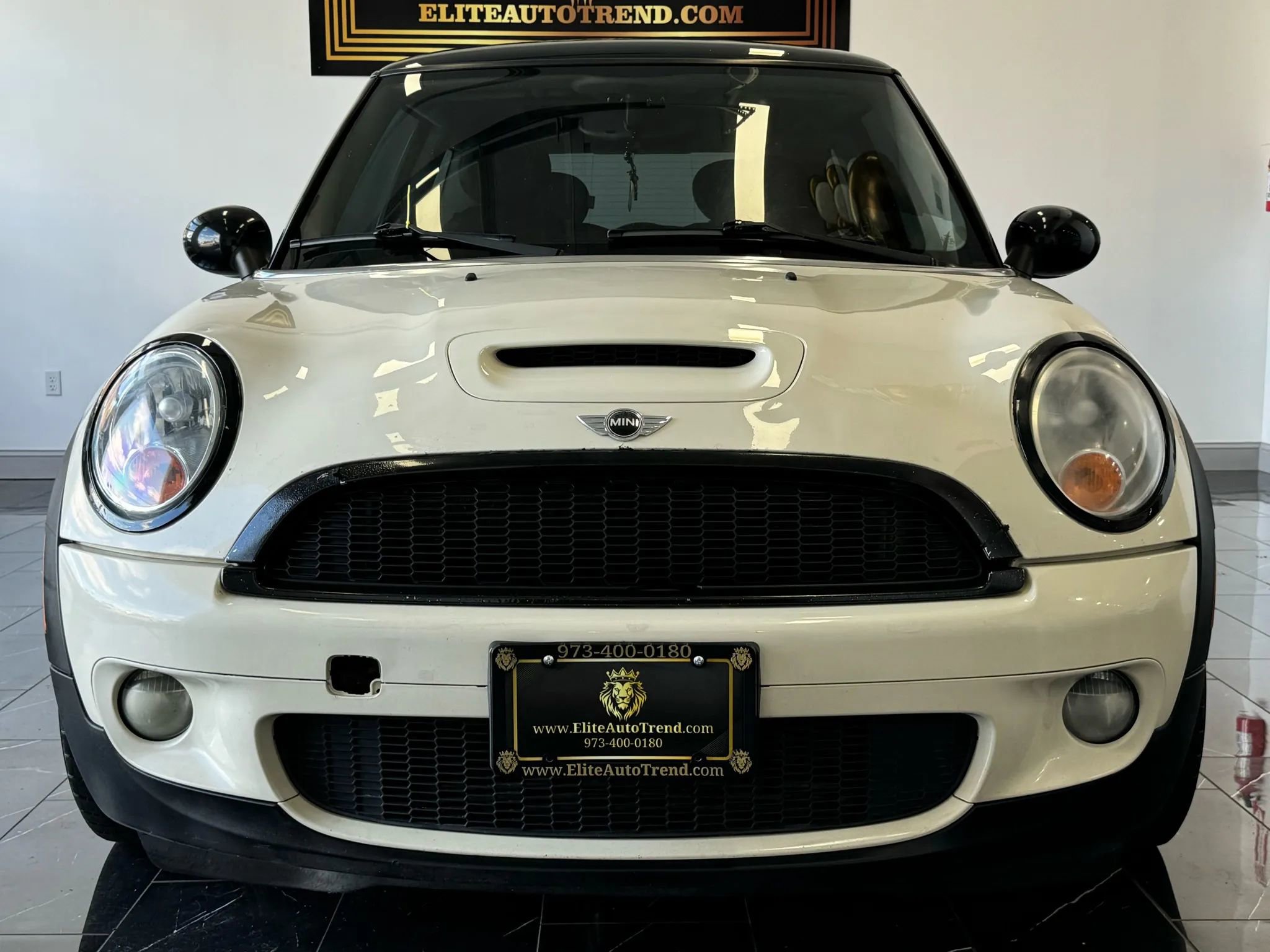 Used 2010 MINI Cooper S image 2