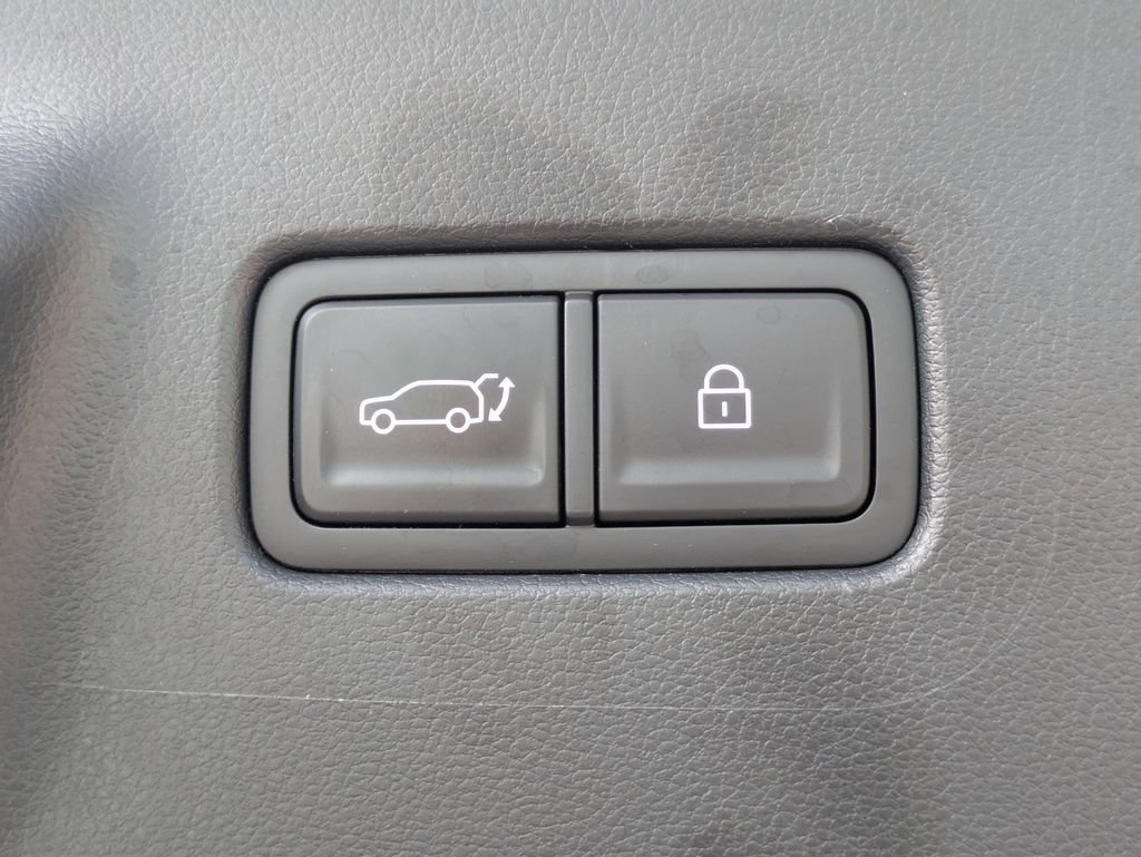 Used 2024 Hyundai Santa Fe SEL image 15