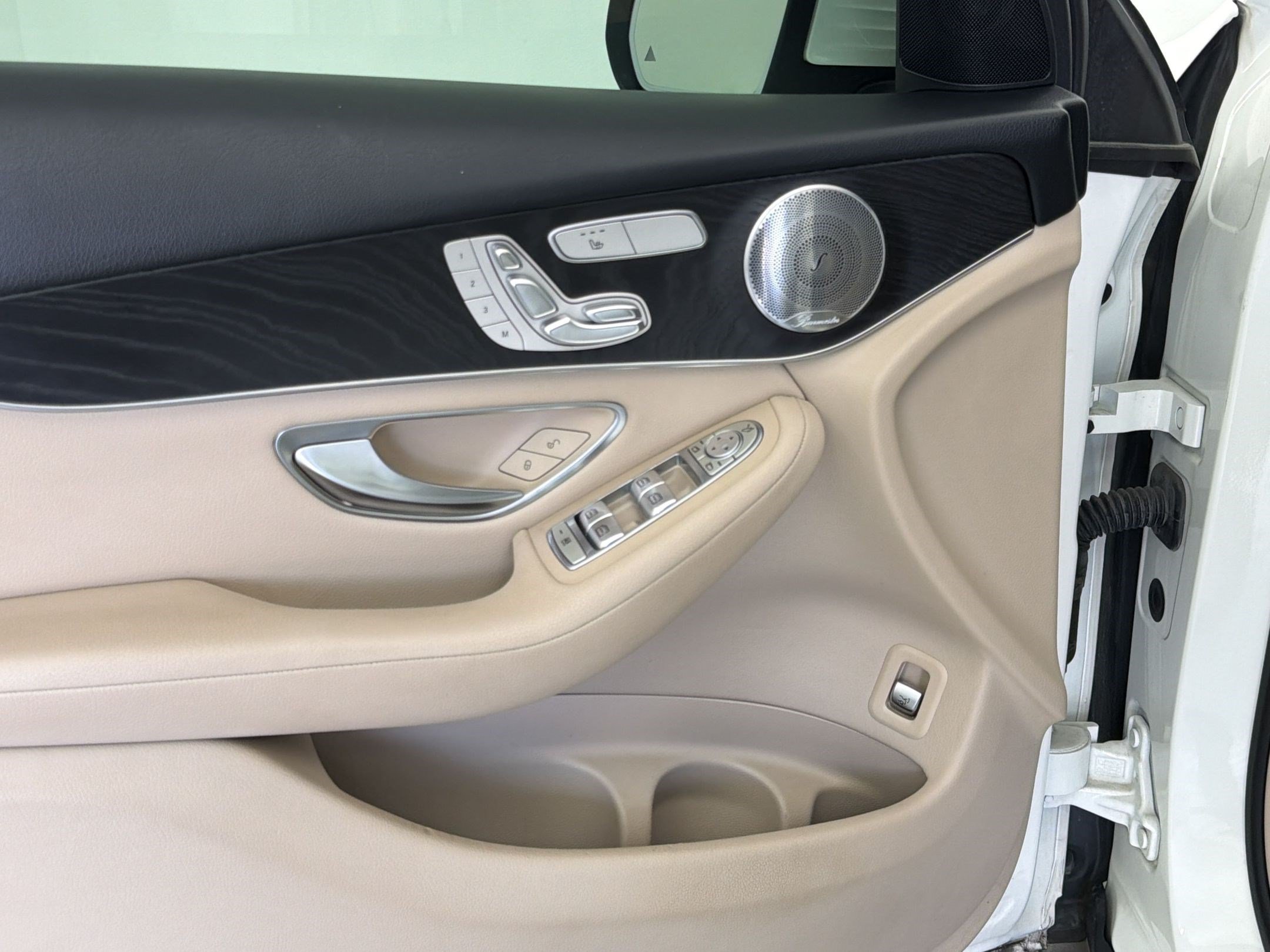 Used 2018 Mercedes-Benz GLC 300 4MATIC Coupe image 12