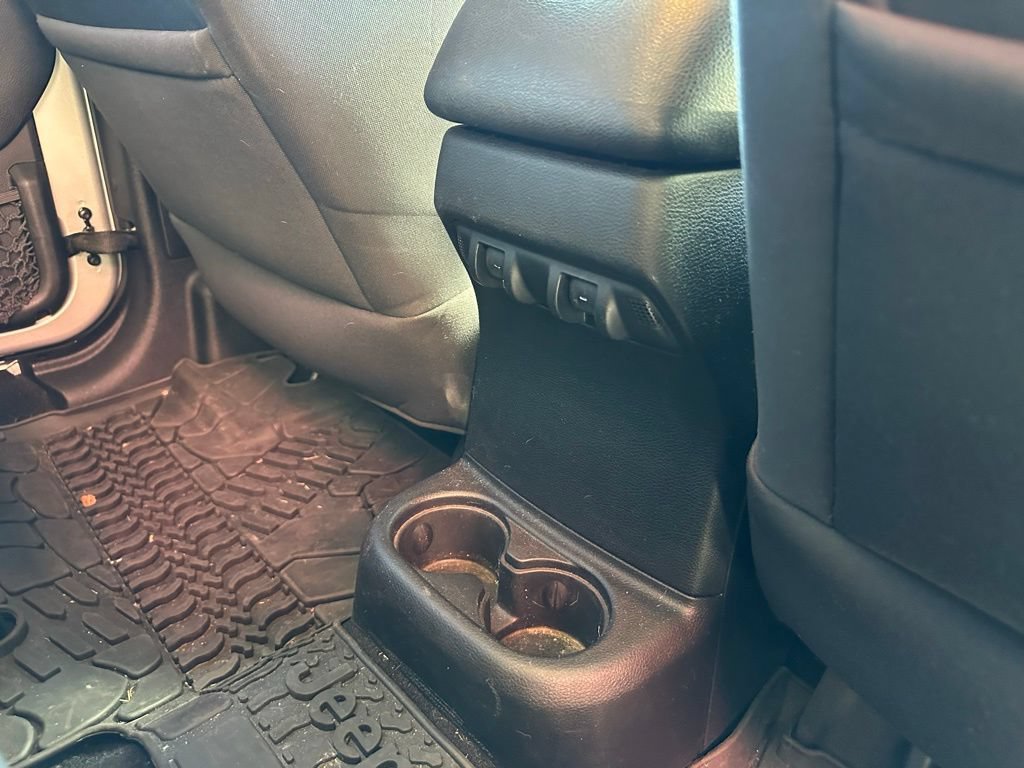 Used 2011 Jeep Wrangler Unlimited Sport AWD/4WD image 25