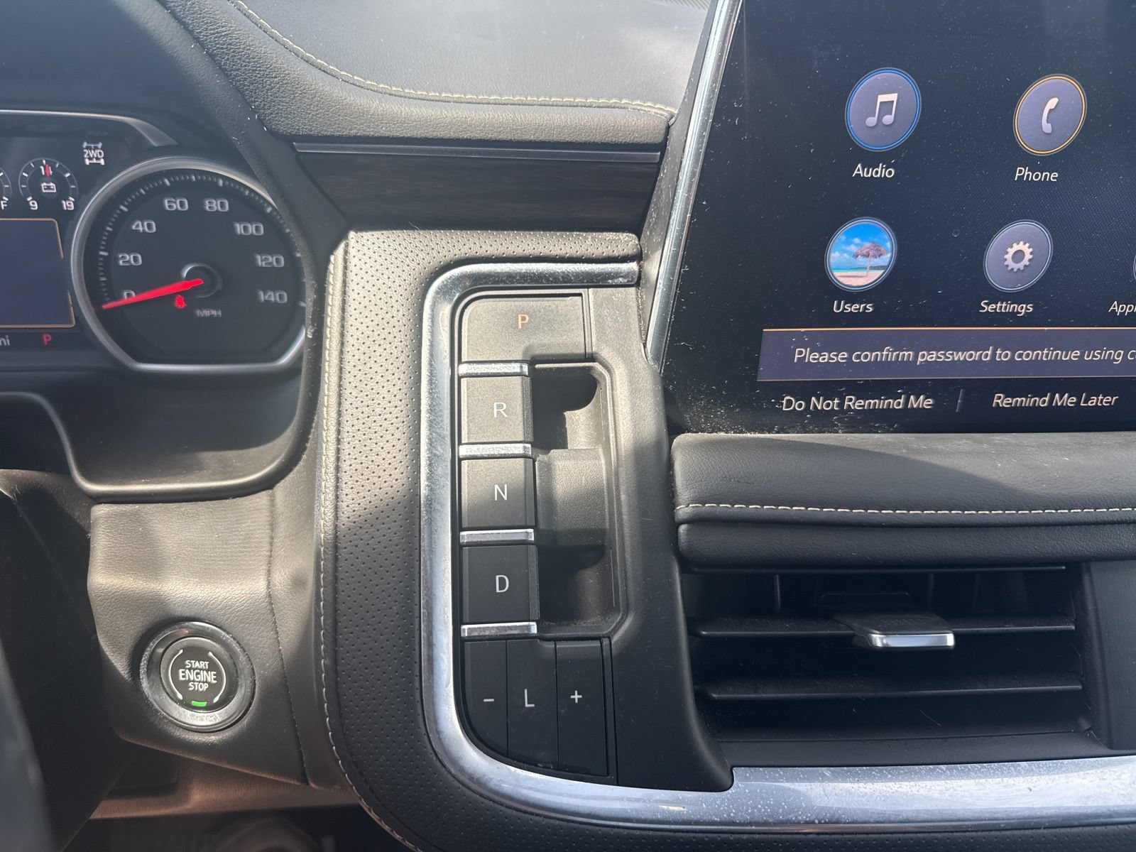 Used 2021 Chevrolet Tahoe Premier AWD/4WD image 26