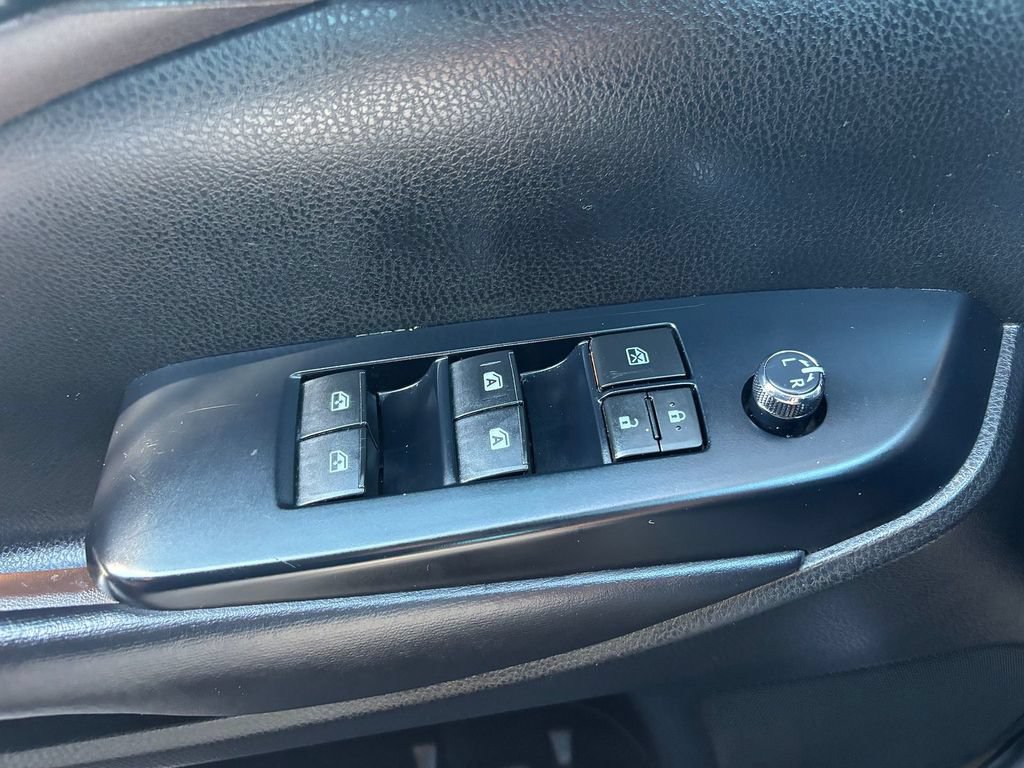 Used 2018 Toyota Highlander XLE AWD/4WD image 8