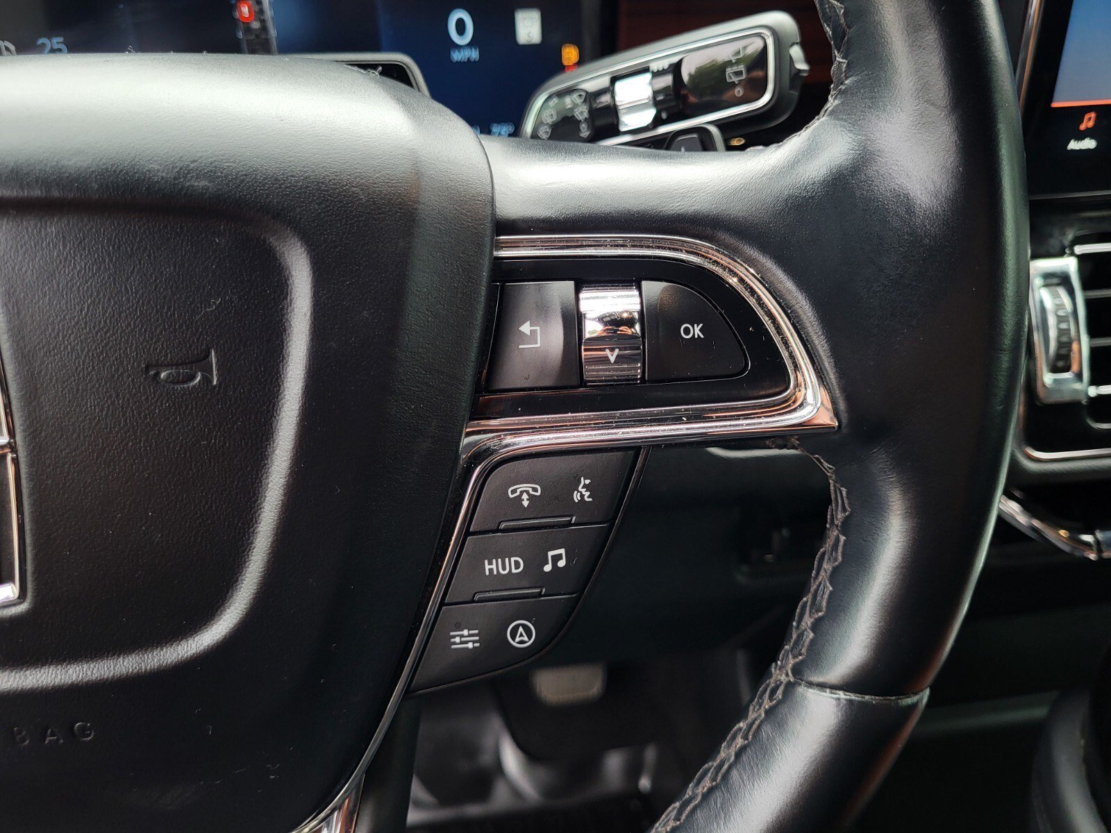 Used 2024 Lincoln Navigator Reserve AWD/4WD image 33
