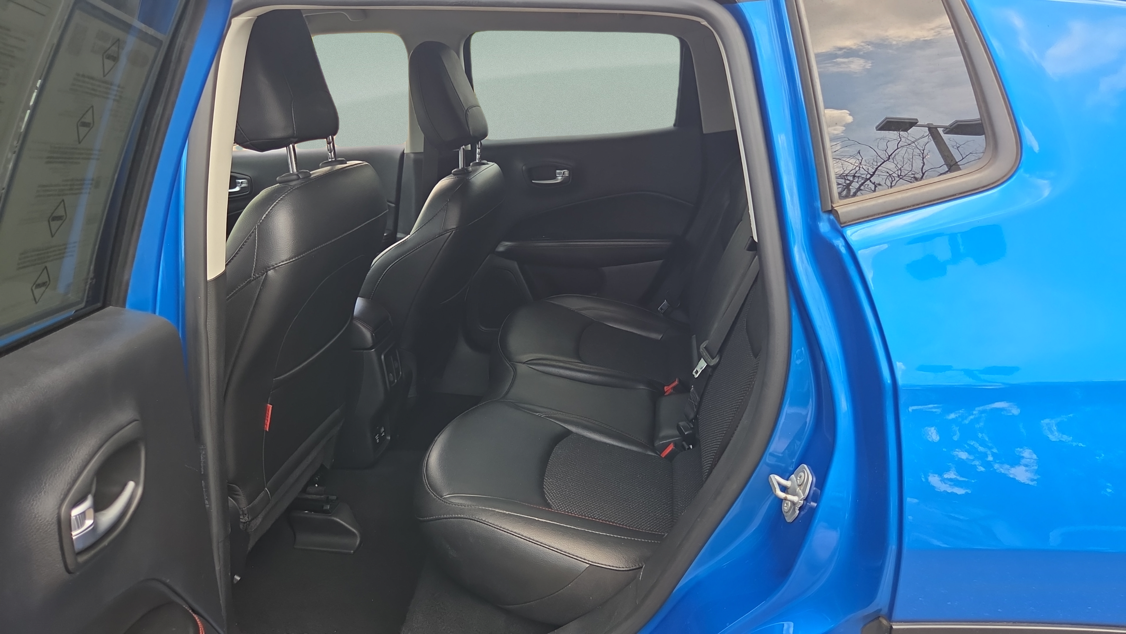 Used 2021 Jeep Compass Trailhawk AWD/4WD image 25