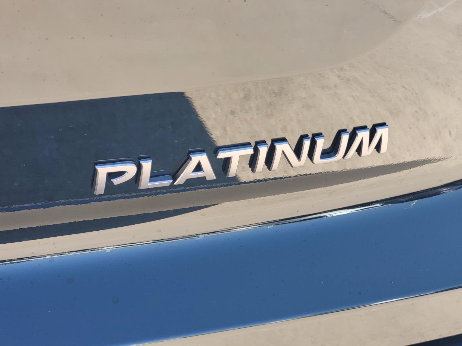 New 2026 Nissan Pathfinder Platinum w/ Accent Package FWD image 10