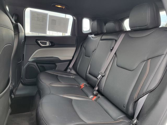 Certified 2023 Jeep Compass Limited image 21