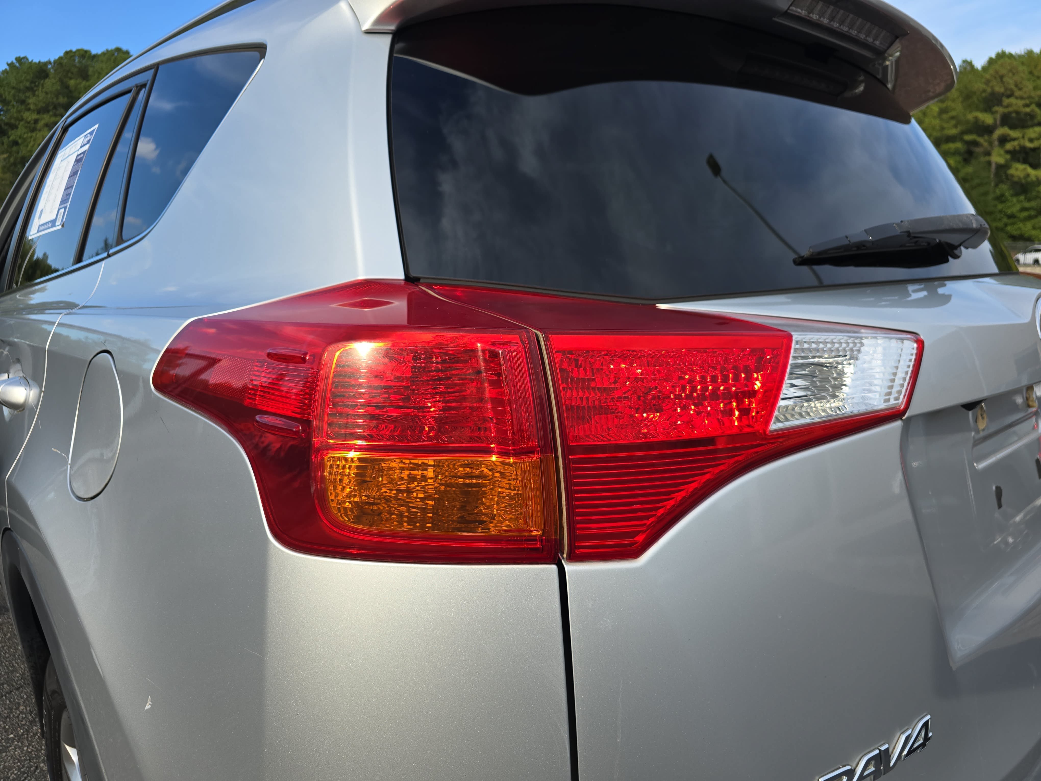 Used 2015 Toyota RAV4 XLE FWD image 34