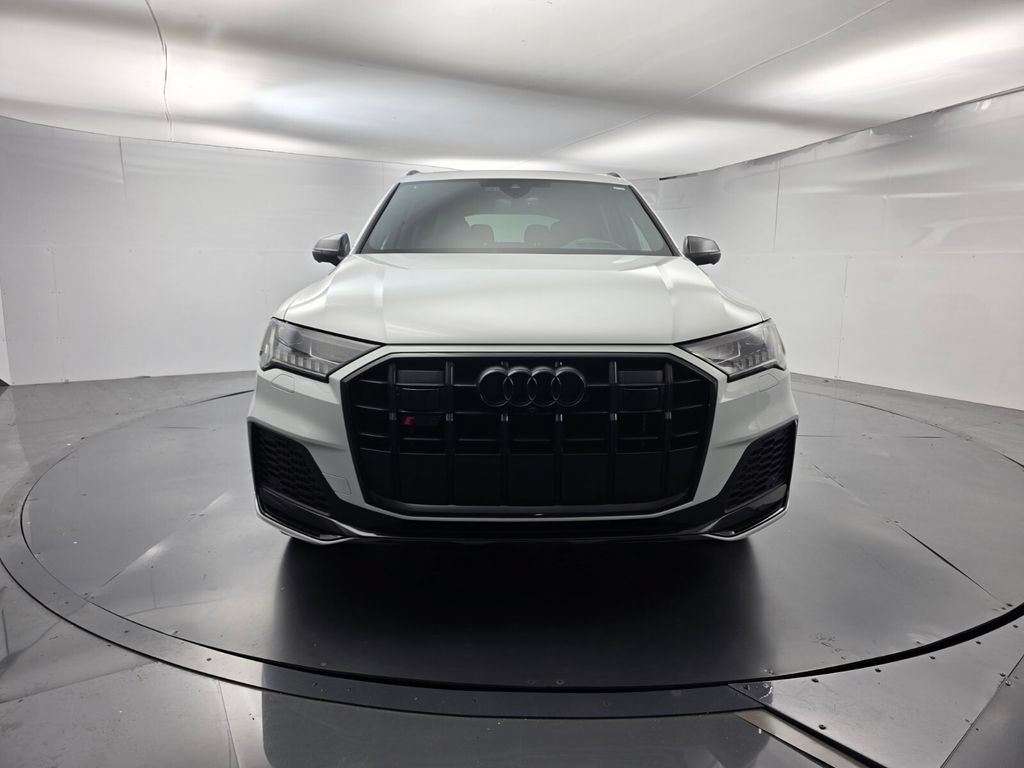 Used 2023 Audi SQ7 Prestige w/ Prestige Package AWD/4WD image 2