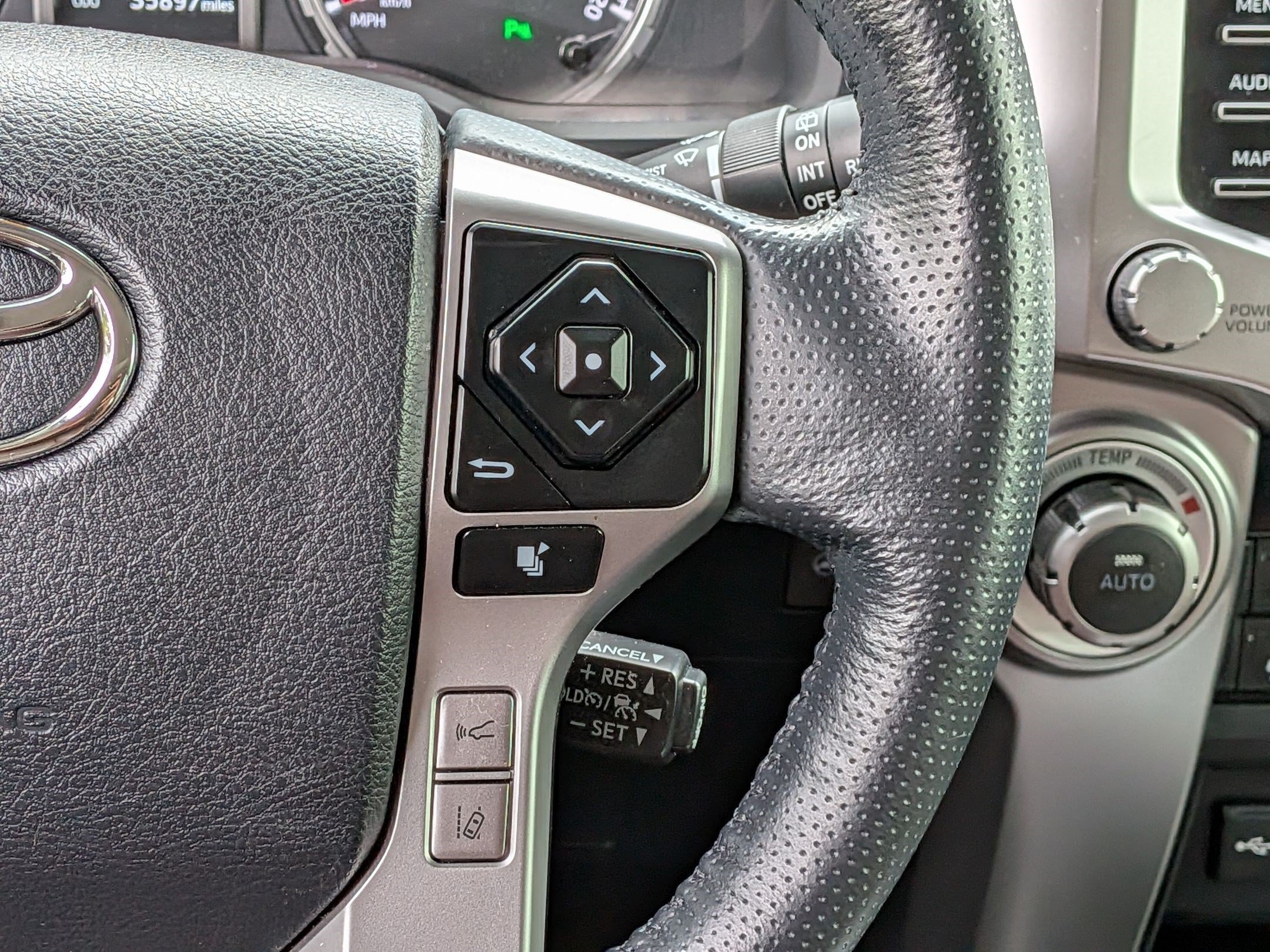 Used 2023 Toyota 4Runner Limited RWD image 16